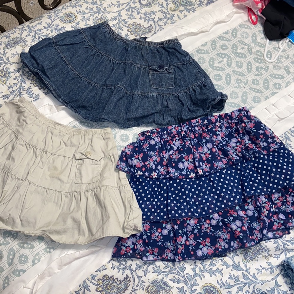 3 Skirts - Picture 2 of 5